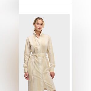 Sarah Alexandra shirt dress w belt. Size 10. Pristine condition.